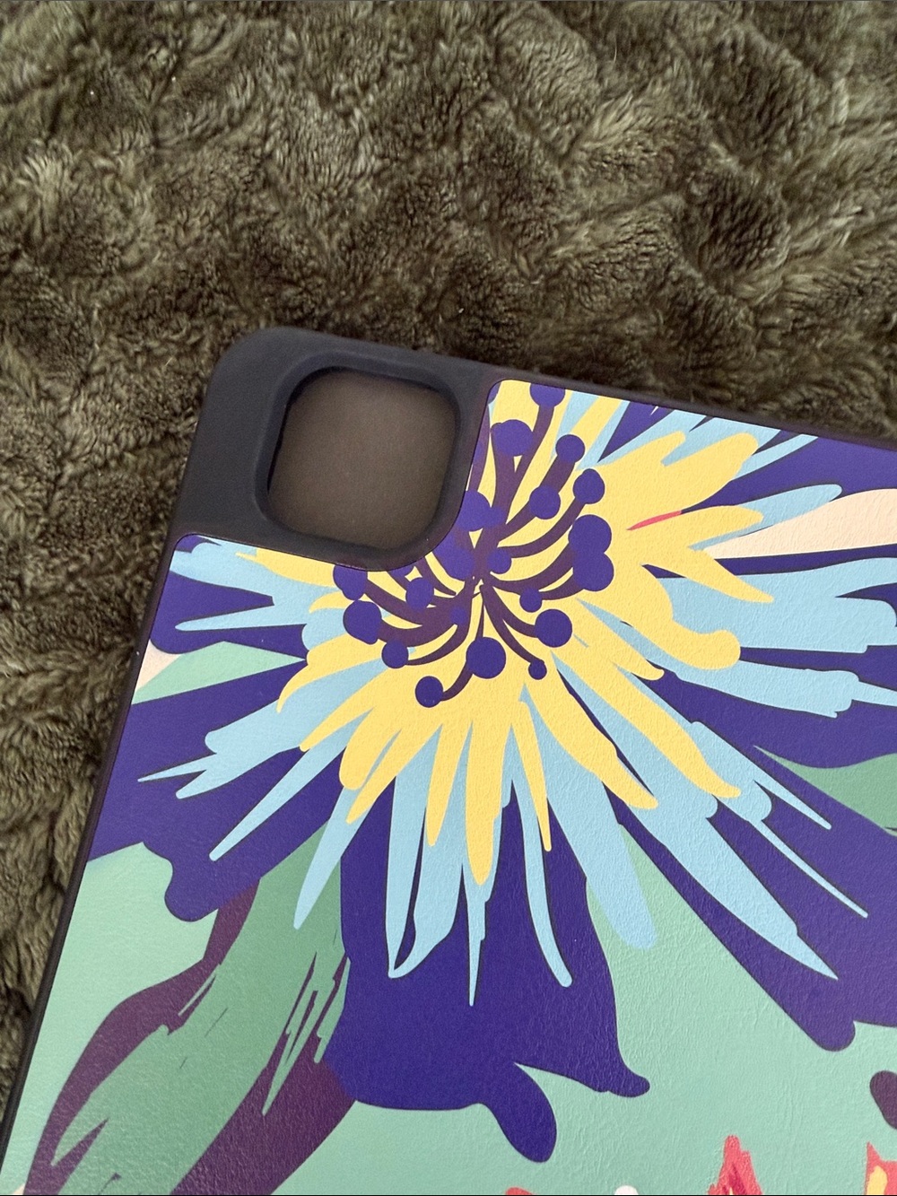 Large Tablet Case - Picture 8 of 8